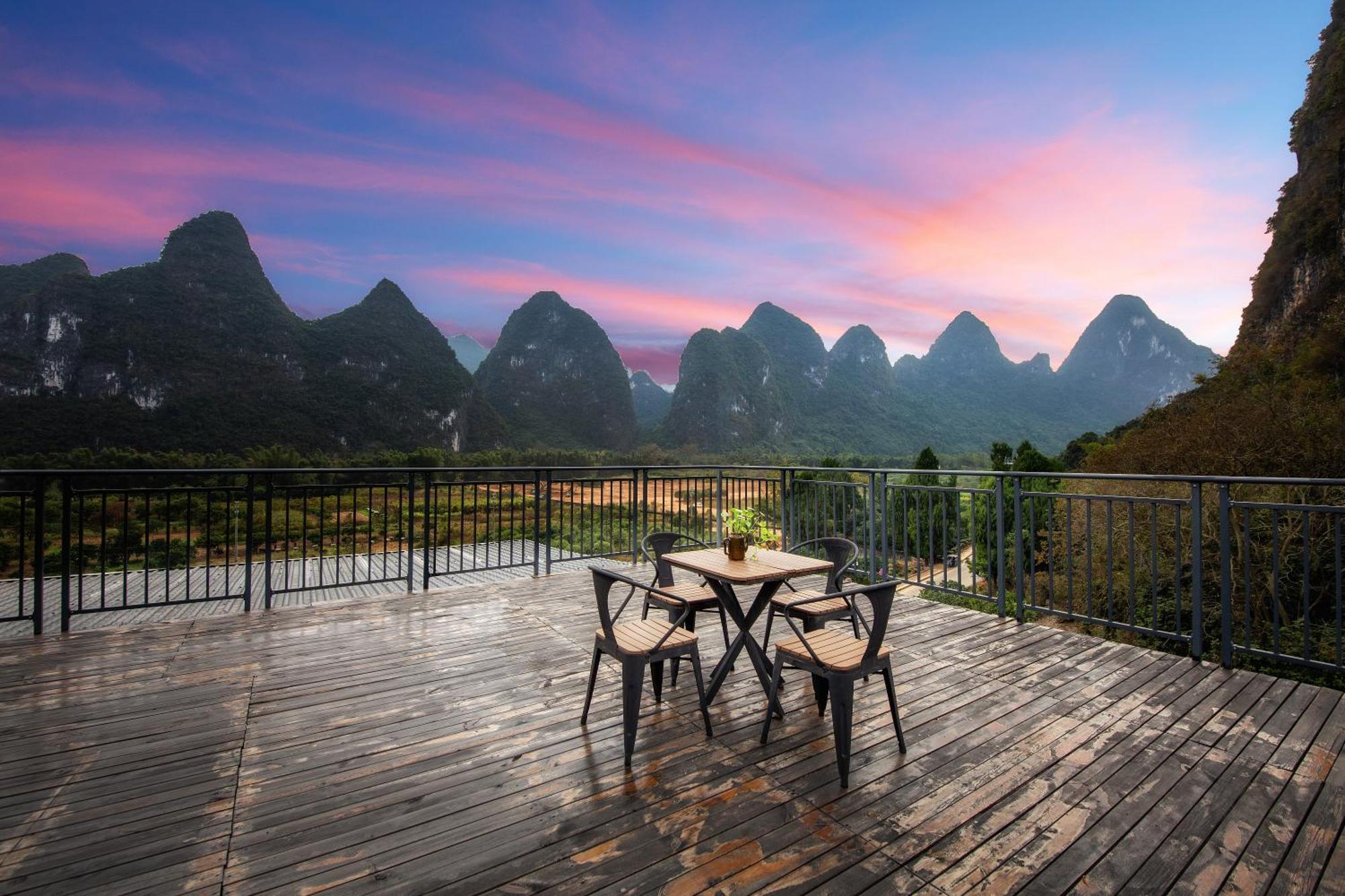 Leisure Courtyard Hotel Yangshuo-Free Shuttle Bus To Yangshuo Station Stay 2 Nights One Way Exteriér fotografie