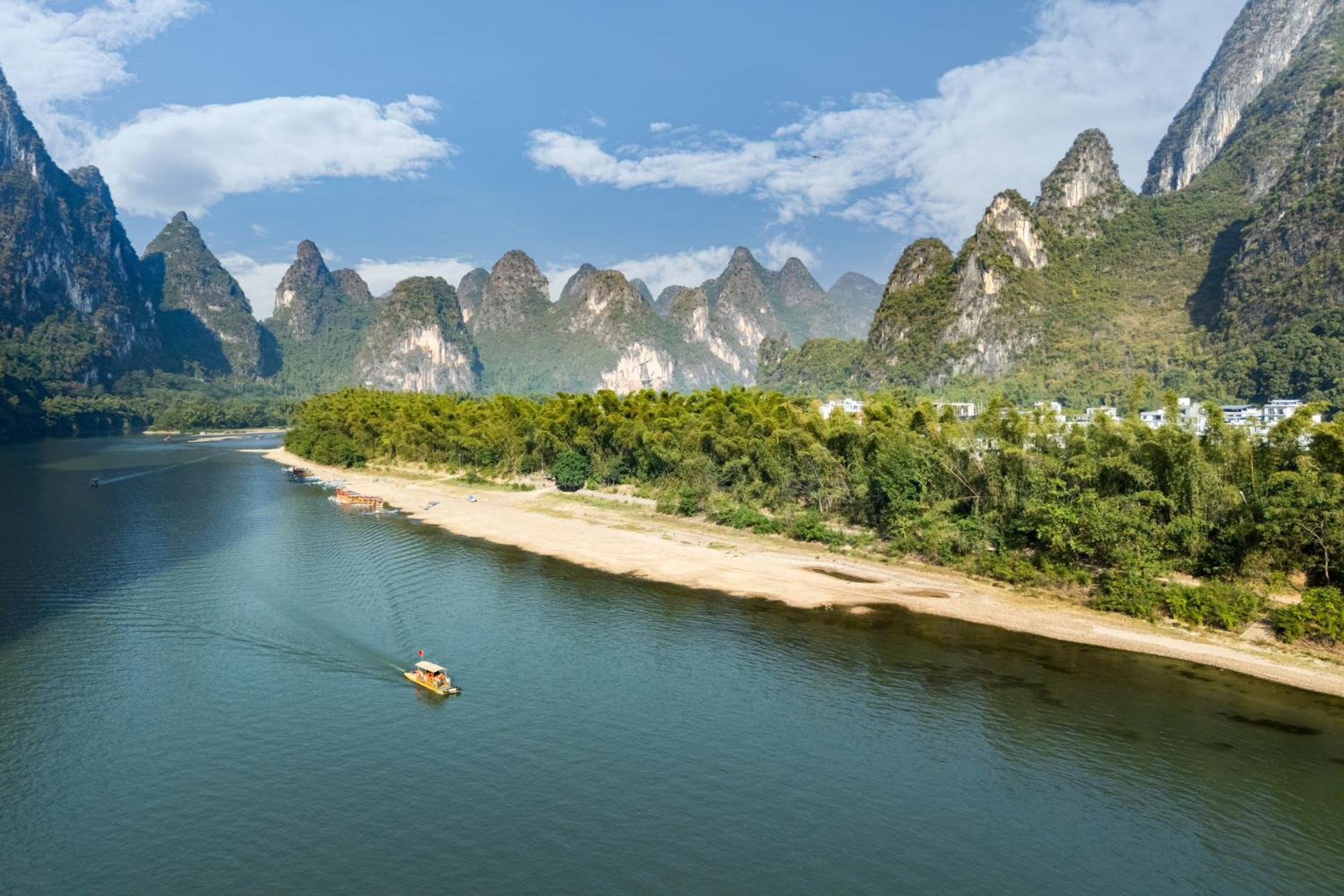 Leisure Courtyard Hotel Yangshuo-Free Shuttle Bus To Yangshuo Station Stay 2 Nights One Way Exteriér fotografie