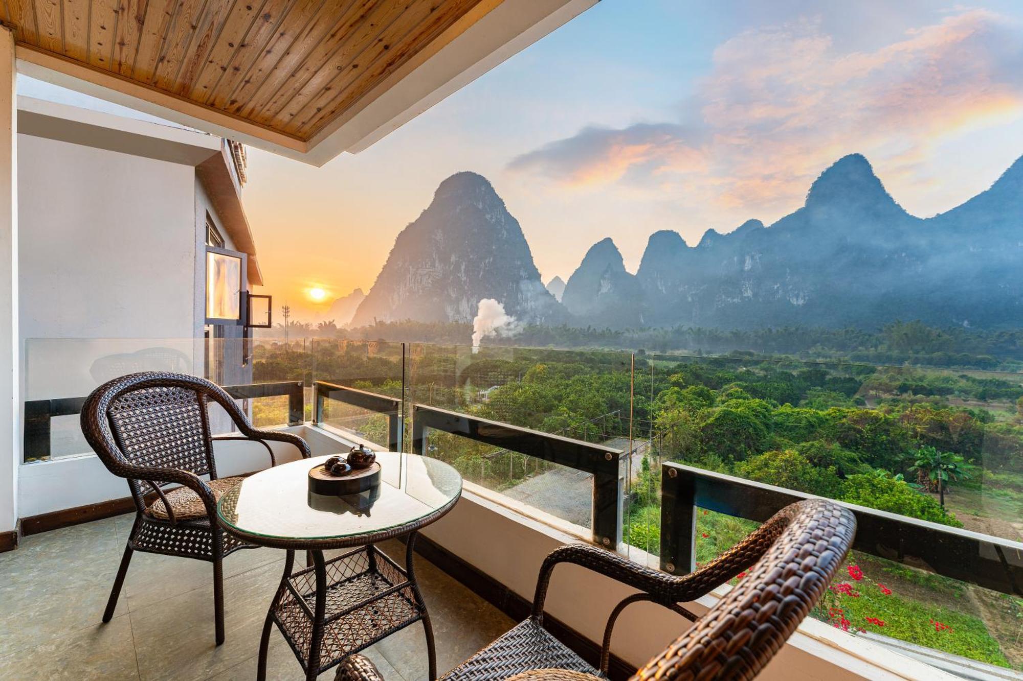 Leisure Courtyard Hotel Yangshuo-Free Shuttle Bus To Yangshuo Station Stay 2 Nights One Way Exteriér fotografie